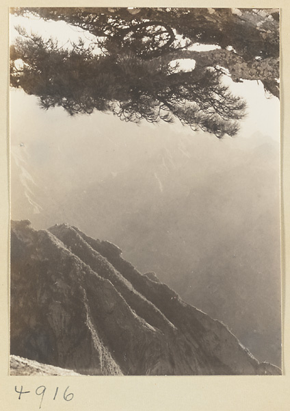 Mountain landscape on Hua Mountain