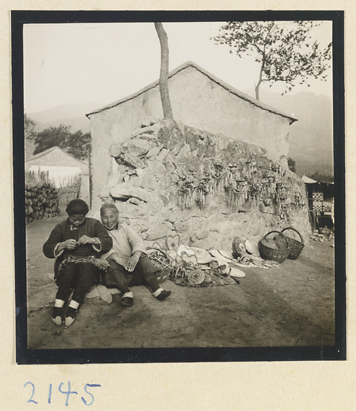 Souvenir vendors on the pilgrimmage trail up Miaofeng Mountain