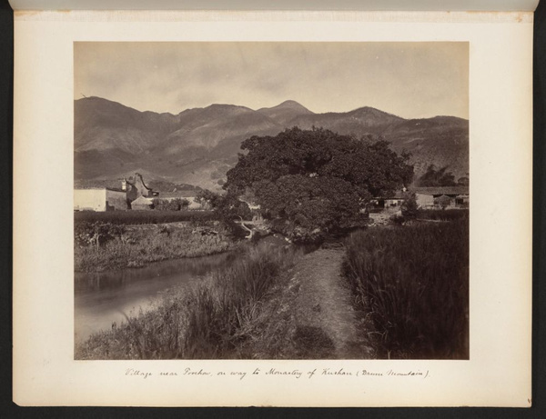 Village near Foochow, on way to monastery of Kushan (Drum Mountain)