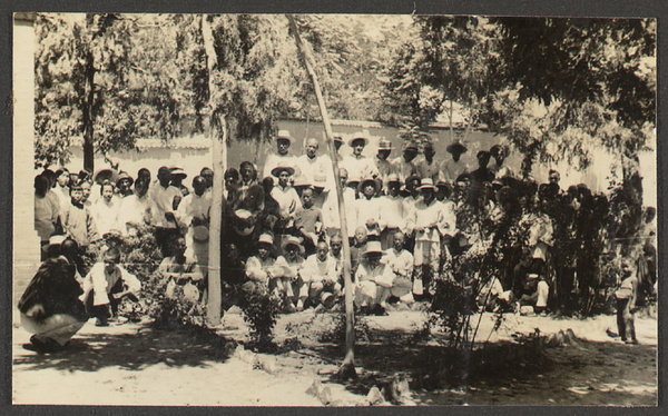 Group portrait of Chinese Christians, Zhengzhou