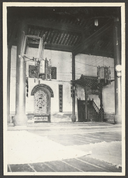 Prayer niche, pulpit, and prayer mats in Kunming's oldest mosque