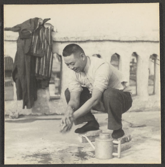 Minor ablutions.  Honan Mosque, Hankow.