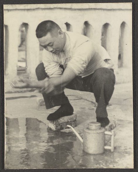 Minor ablutions. Honan Mosque, Hankow.