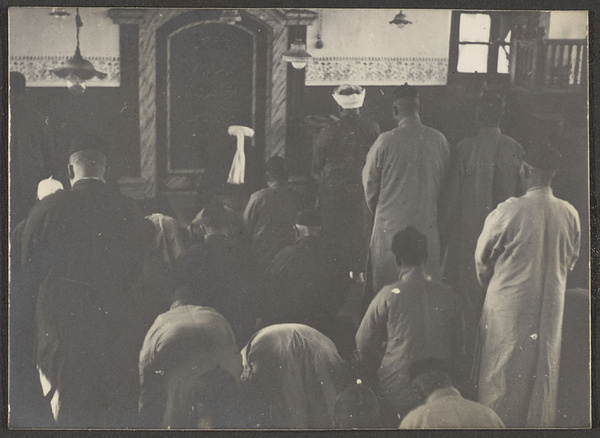 Friday prayers. Honan Mosque, Hankow. Old Sect. Private devotions.