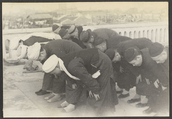 Play acting at the Honan Mosque, Hankow.  On roof of mosque.