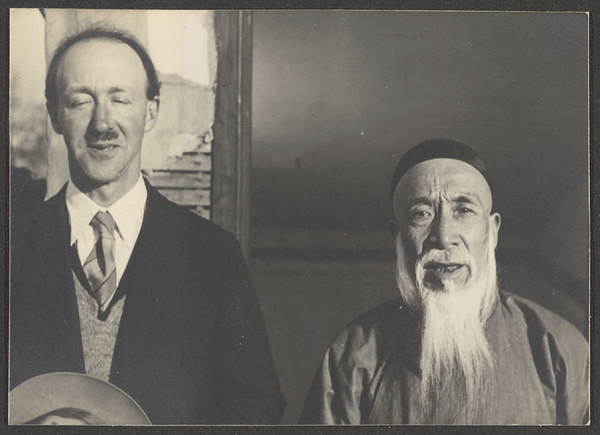 Moslem friends about Hankow. Mr. G. K. Harris of Sining, Tsinghai & Tsang Ahung.