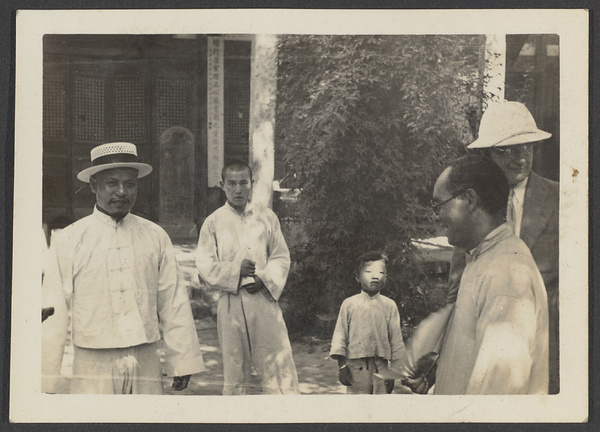 Chengchow, Honan. Se Ahung; Rev. Ma, a converted Moslem; Dr. Zwemmer.