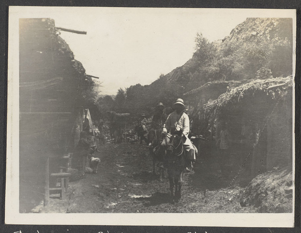 Entering Chia Mo Ch'uan.