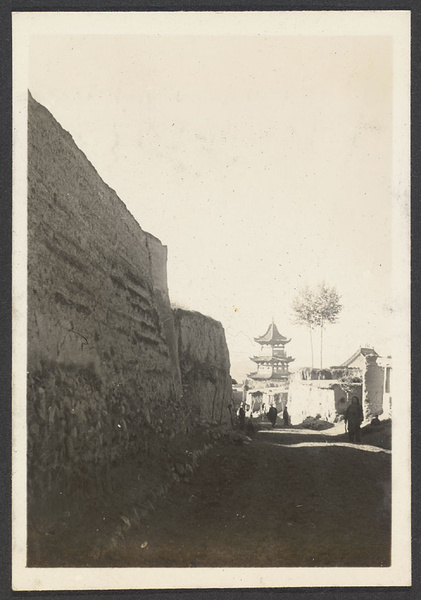 Tsapa, Tsinghai.  A custom station for the suppression of salt smuggling into Tibet.  Approaching the mosque from the north.