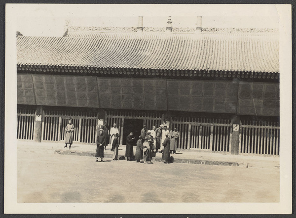 Sining.  China's Al Azhar.  Modern building 20 years old.  The prayer hall.  Comfortable hold 3000 worshipers [sic].