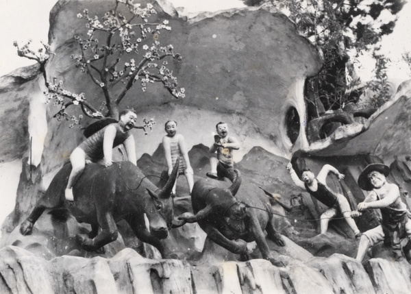 Restraining fighting water buffalo, Tiger Balm Garden (Haw Par Mansion), Hong Kong