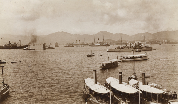 Shipping in Victoria Harbour, Hong Kong