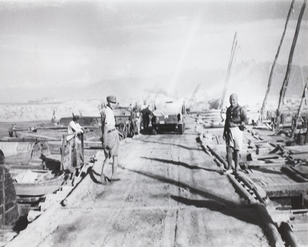 Pontoon bridge, on the way to establish 'Sparrow' and 'Crow', 1945