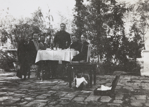 Picnic in Peking