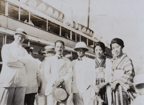 A group at Wayside Wharf (匯山碼頭), Shanghai (上海)