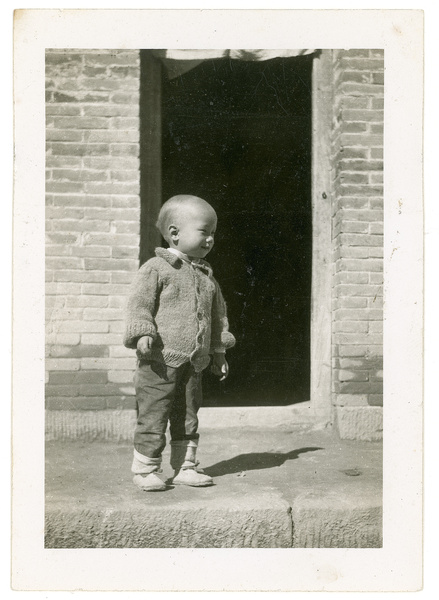 Erica Lindsay wearing a cardigan made by her mother, Yan'an (延安), 1945