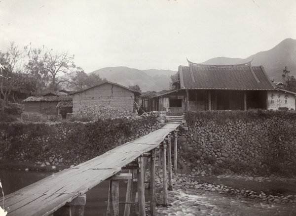 A bridge at Penghu, near Yongchun, Fujian