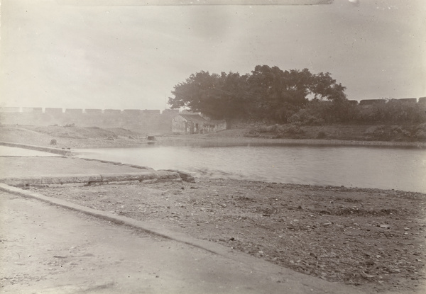 The North Gate and city walls, Zhao'an