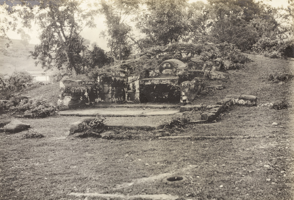 An old grave, Penghu, Fijian province
