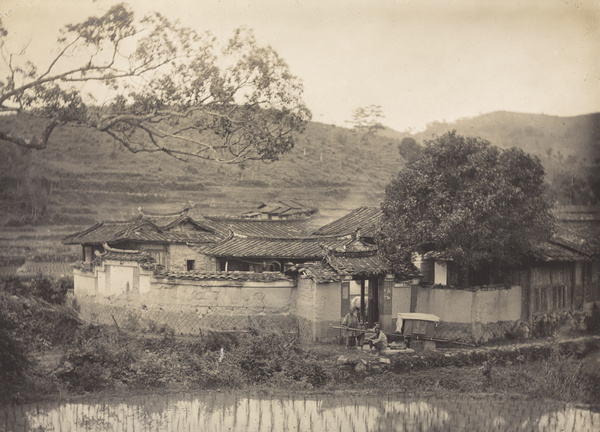 Bearers with sedan chair outside the church, Le Khi, Fujian province