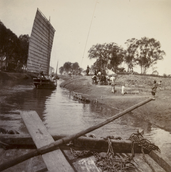 Tow path and boats on the Hsiao-Ching-Ho