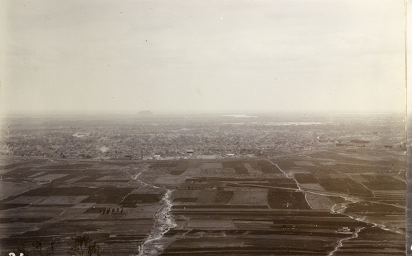 Plain of Chi-nan viewed from Thousand-Buddha Hill