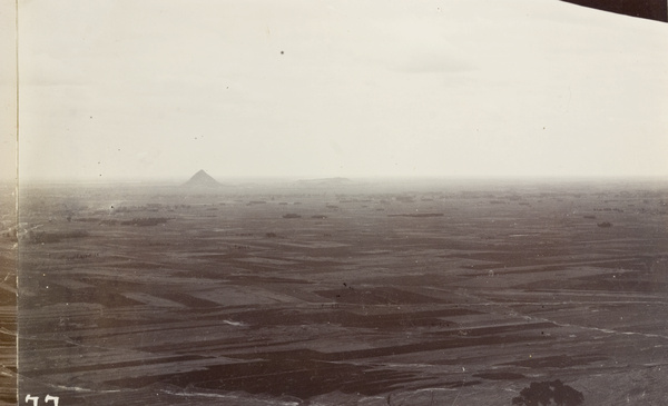 Plain of Chi-nan viewed from Thousand-Buddha Hill