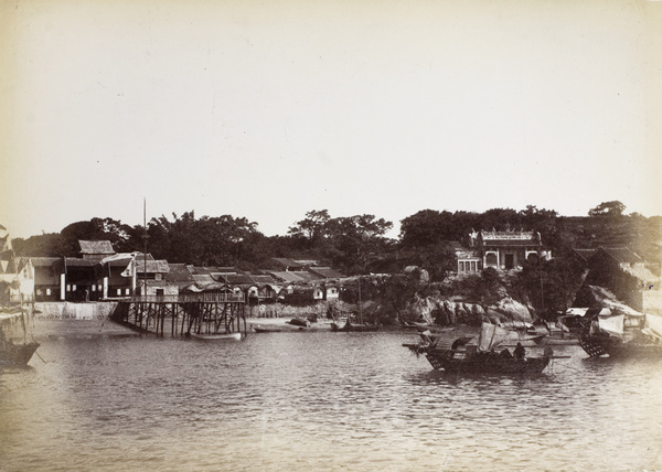 A pier in Cheung Chau (長洲), Hong Kong