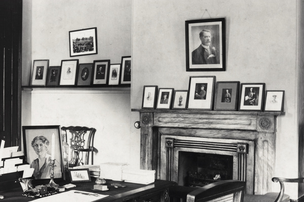 Photographs in an office in the British Consul’s house, Kunming (昆明)