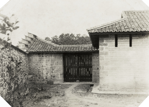 Part of the British Consulate, Tengchong (騰沖)
