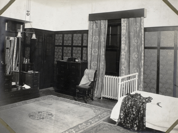 British Consul's residence, bedroom, Qingdao (青島)