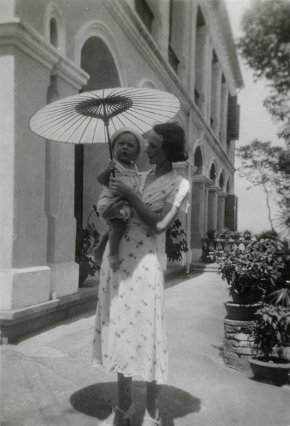 Evelyn Oswald (nee Helbling) and her son Alan