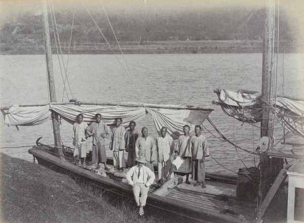 The 'Kien Kee' houseboat crew