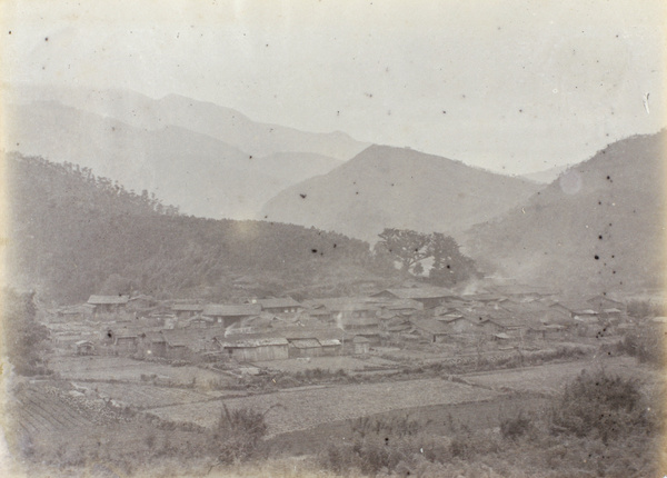 Village beside the Yuen Foo River