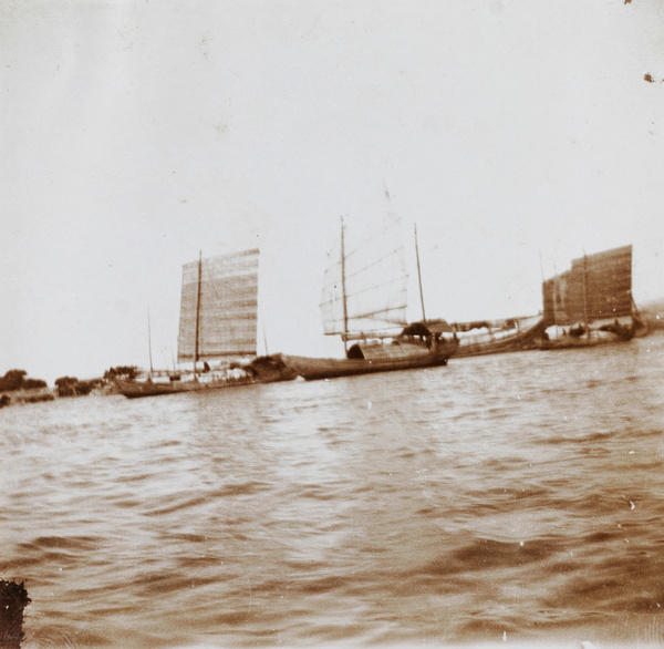 Sampans on the Min River, Foochow