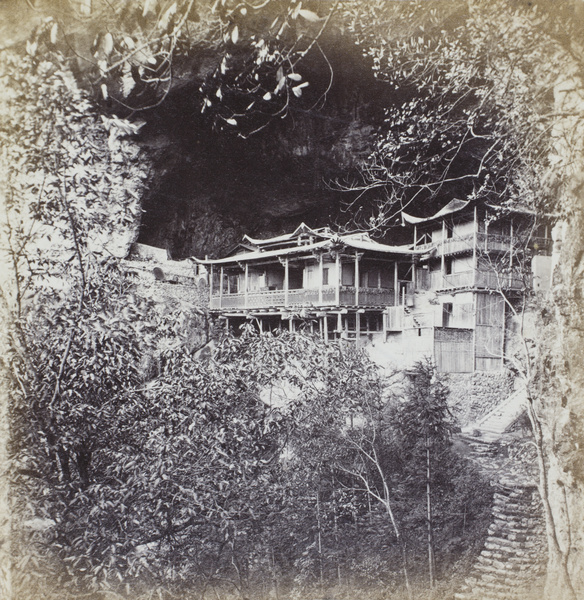Fangguanyan temple (方广岩寺), Geling Mountain, near Fuzhou (福州)