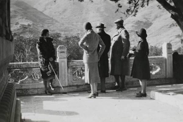 Feo, Lady Muir, Sir Kay Muir, Sir Miles Lampson and Margaret Lampson, Temple of the Azure Clouds, Western Hills, Beijing