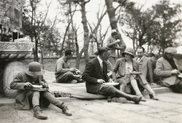 Picnic at the Tomb of the Princess, Peking