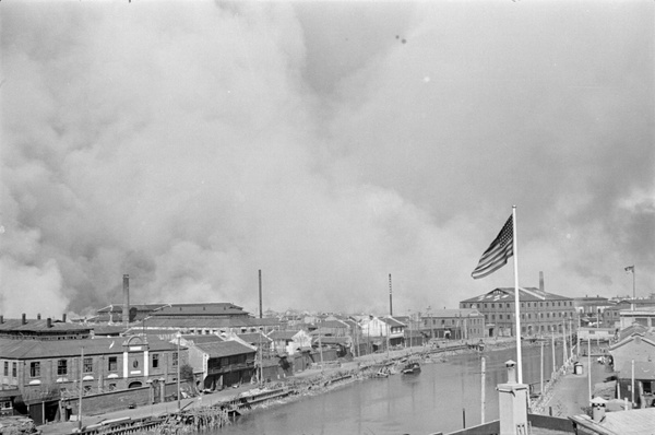 Fires near factories and warehouses, Shanghai