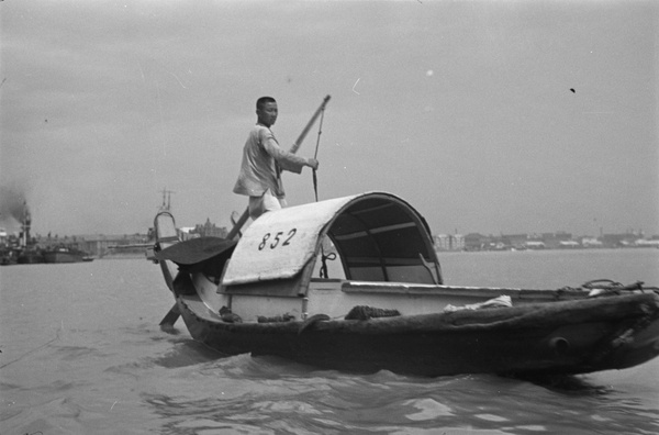 Water taxi 852 on the Huangpu River, Shanghai