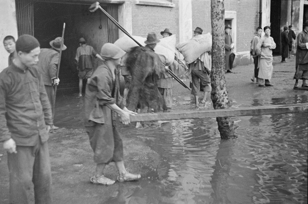 Flooded street, Shanghai