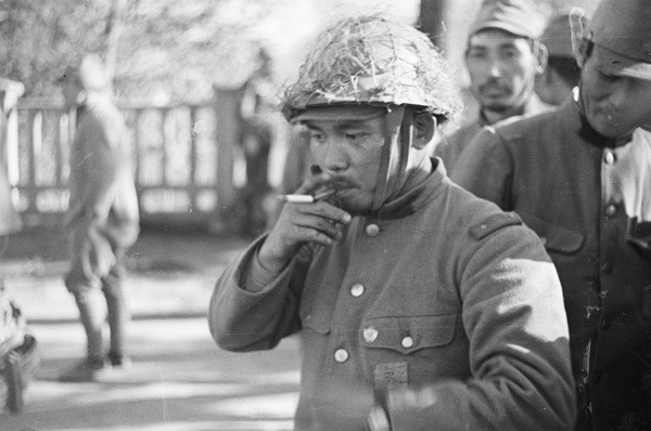 Japanese soldiers, Jessfield Railway Bridge, Shanghai