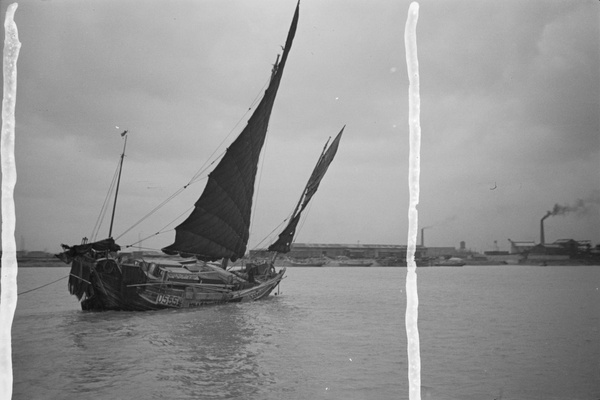 Junk laden with coffins, Shanghai