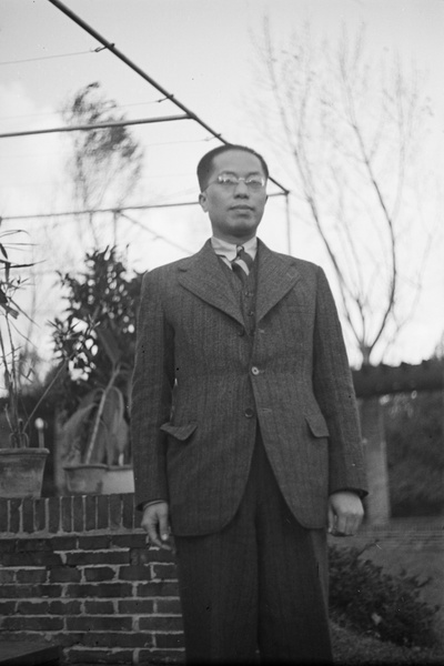 Yu Hongjun (O.K. Yui 俞鴻鈞), Mayor of Shanghai