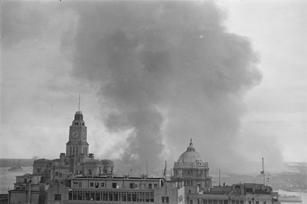 Extensive fires in Pootung, Shanghai