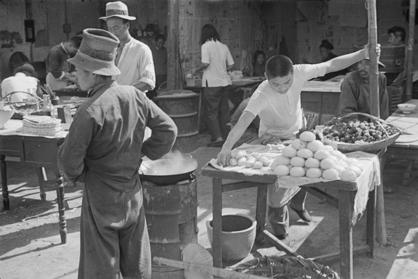 Street food cooks and customers, Shanghai