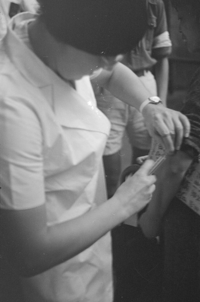 Inoculation in a Shanghai street