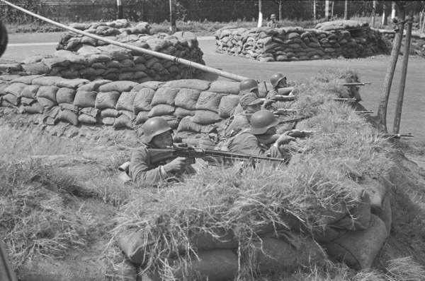 Nationalist soldiers at road block, Shanghai