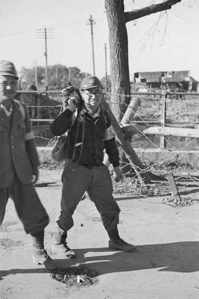 Japanese cameramen, Jessfield Railway Bridge, Shanghai