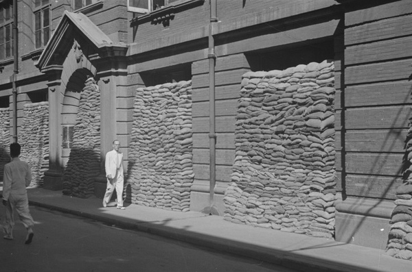 Sandbagged windows and entrance to the Chase Bank, Kiukiang Road, Shanghai